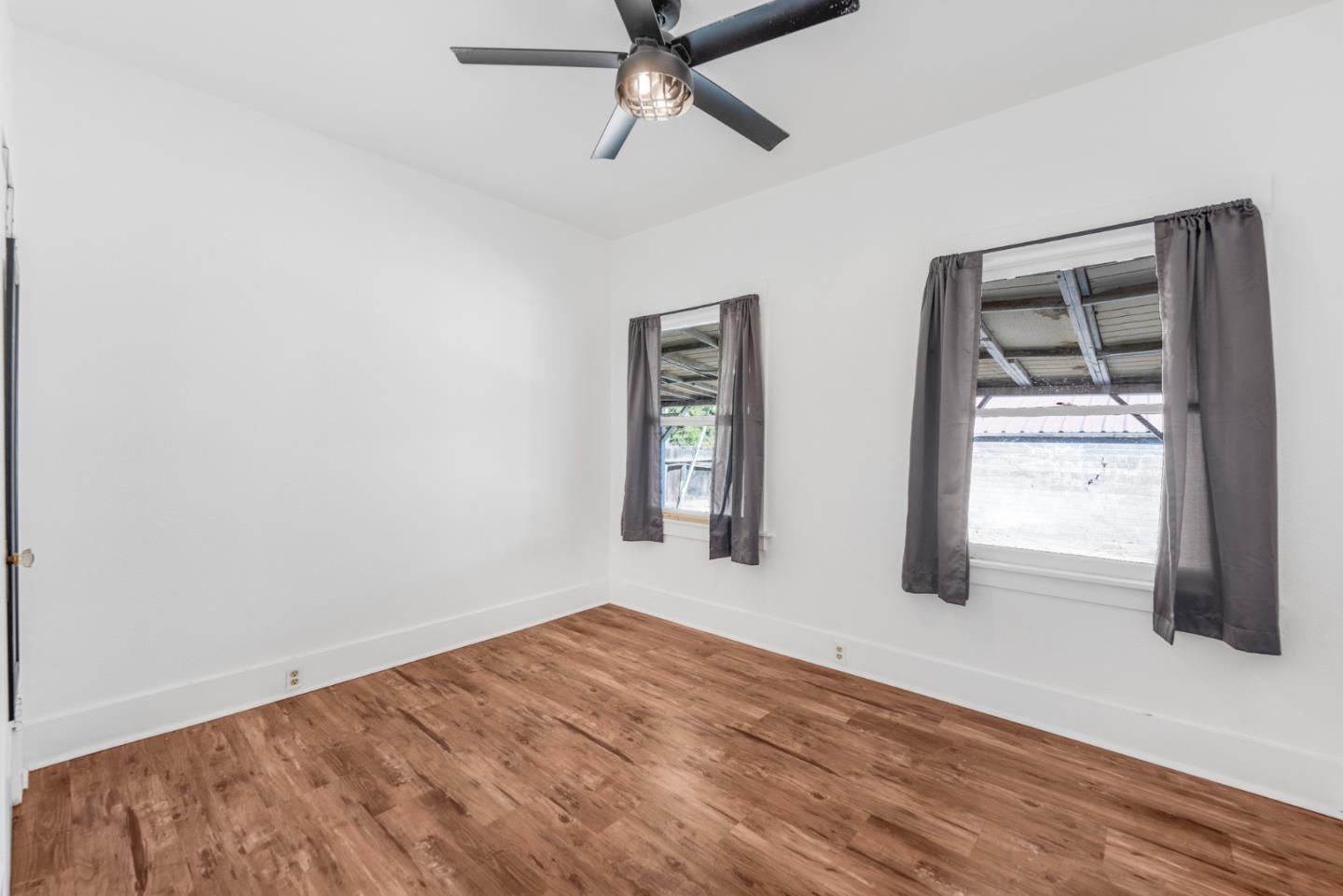 Detail Gallery Image 15 of 27 For 1511 W Tulare Ave, Newman,  CA 95360 - 3 Beds | 2 Baths