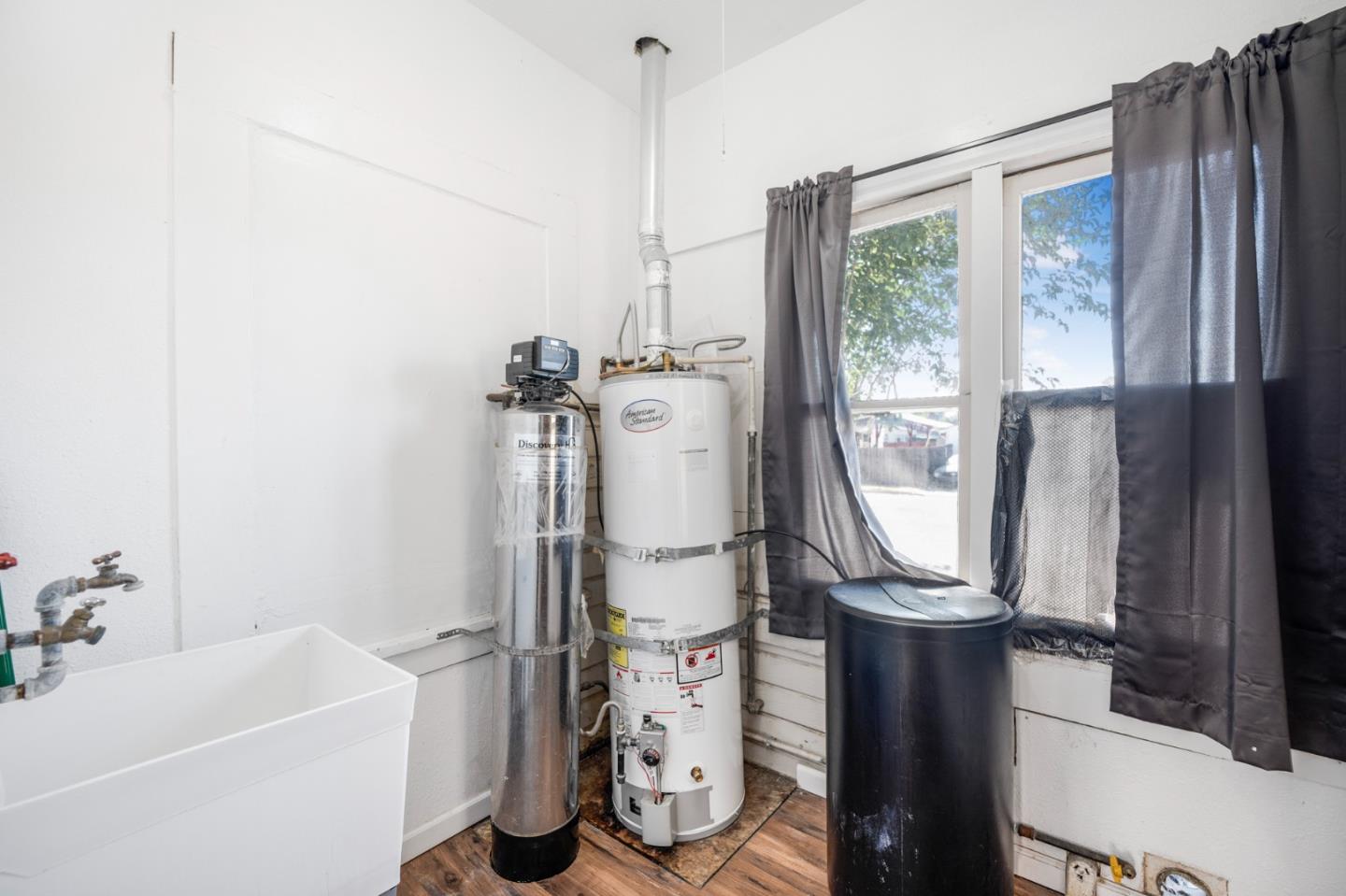 Detail Gallery Image 8 of 27 For 1511 W Tulare Ave, Newman,  CA 95360 - 3 Beds | 2 Baths