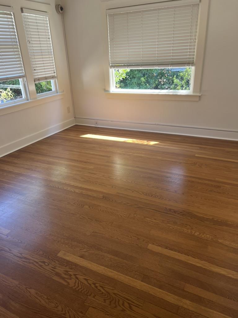 Detail Gallery Image 4 of 10 For 716 Oak Grove Ave, Menlo Park,  CA 94025 - – Beds | – Baths