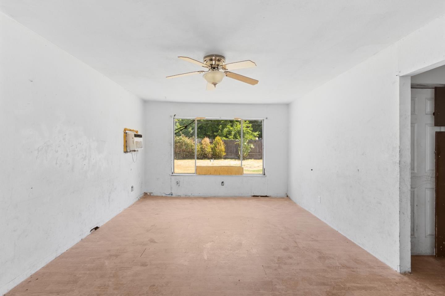 Detail Gallery Image 15 of 33 For 7541 19th St, Sacramento,  CA 95822 - 3 Beds | 1 Baths