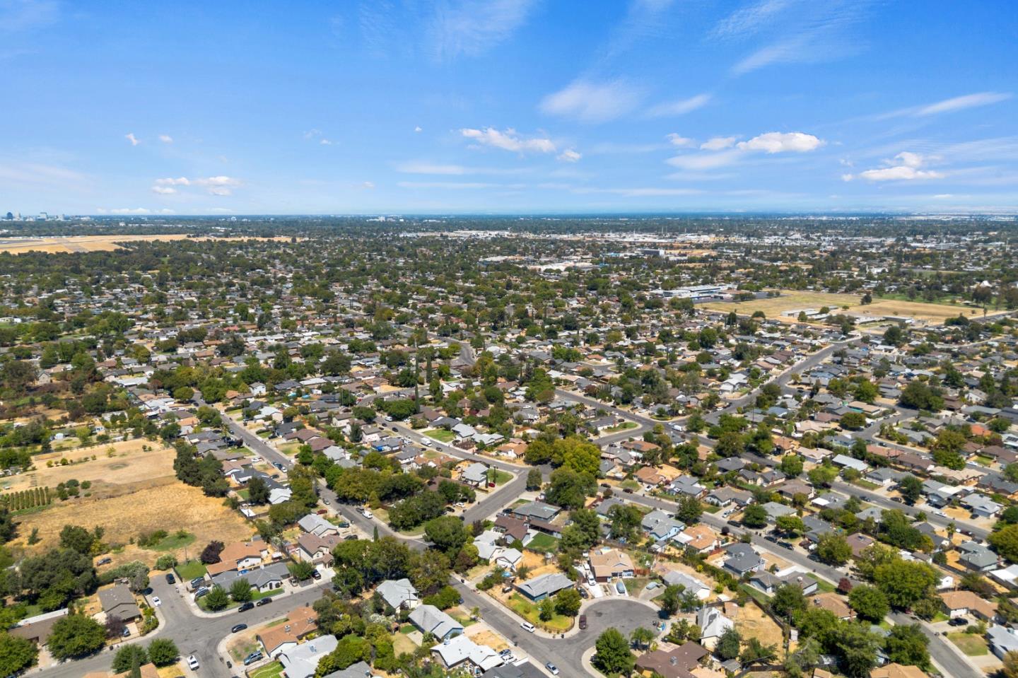 Detail Gallery Image 22 of 33 For 7541 19th St, Sacramento,  CA 95822 - 3 Beds | 1 Baths