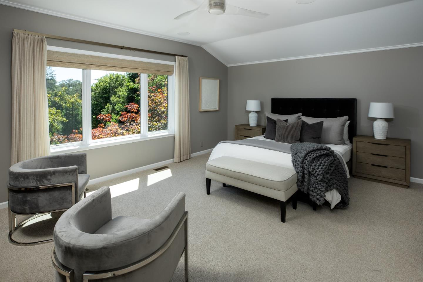 Detail Gallery Image 14 of 41 For 13801 Templeton Pl, Los Altos,  CA 94022 - 4 Beds | 4/1 Baths