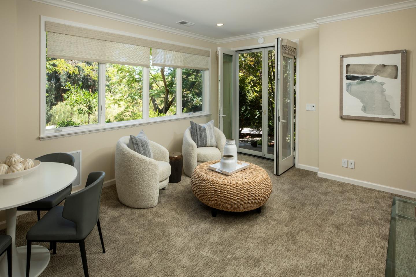 Detail Gallery Image 25 of 41 For 13801 Templeton Pl, Los Altos,  CA 94022 - 4 Beds | 4/1 Baths