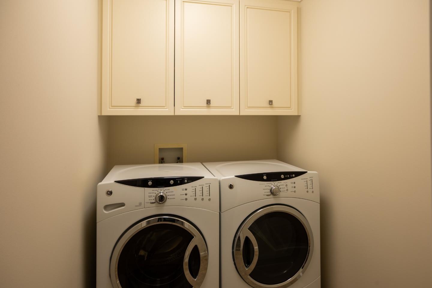 Detail Gallery Image 28 of 41 For 13801 Templeton Pl, Los Altos,  CA 94022 - 4 Beds | 4/1 Baths