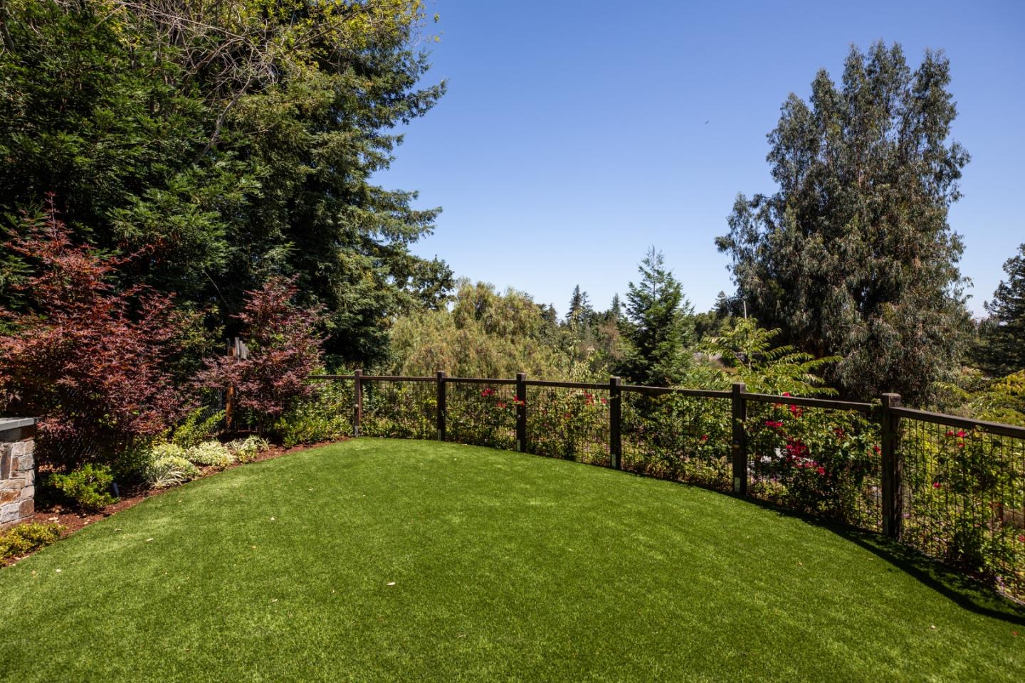 Detail Gallery Image 34 of 41 For 13801 Templeton Pl, Los Altos,  CA 94022 - 4 Beds | 4/1 Baths