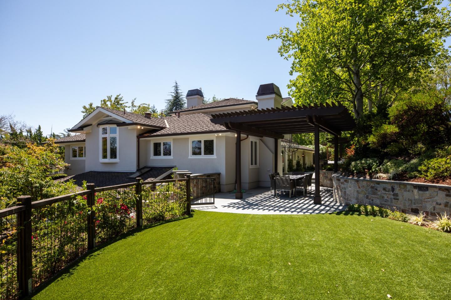 Detail Gallery Image 36 of 41 For 13801 Templeton Pl, Los Altos,  CA 94022 - 4 Beds | 4/1 Baths