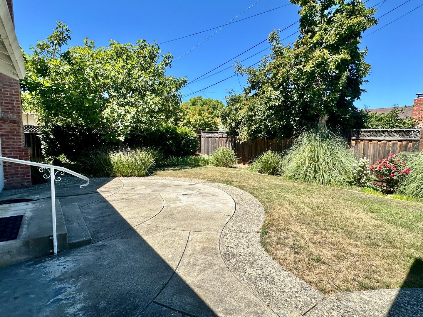 Detail Gallery Image 28 of 29 For 811 Peekskill Dr, Sunnyvale,  CA 94087 - 4 Beds | 2 Baths