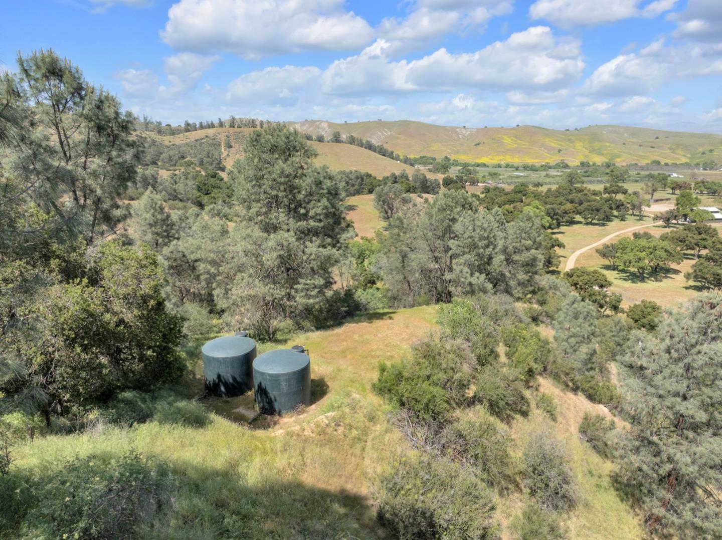 Detail Gallery Image 14 of 39 For 770 Limekiln Rd, Hollister,  CA 95023 - – Beds | – Baths