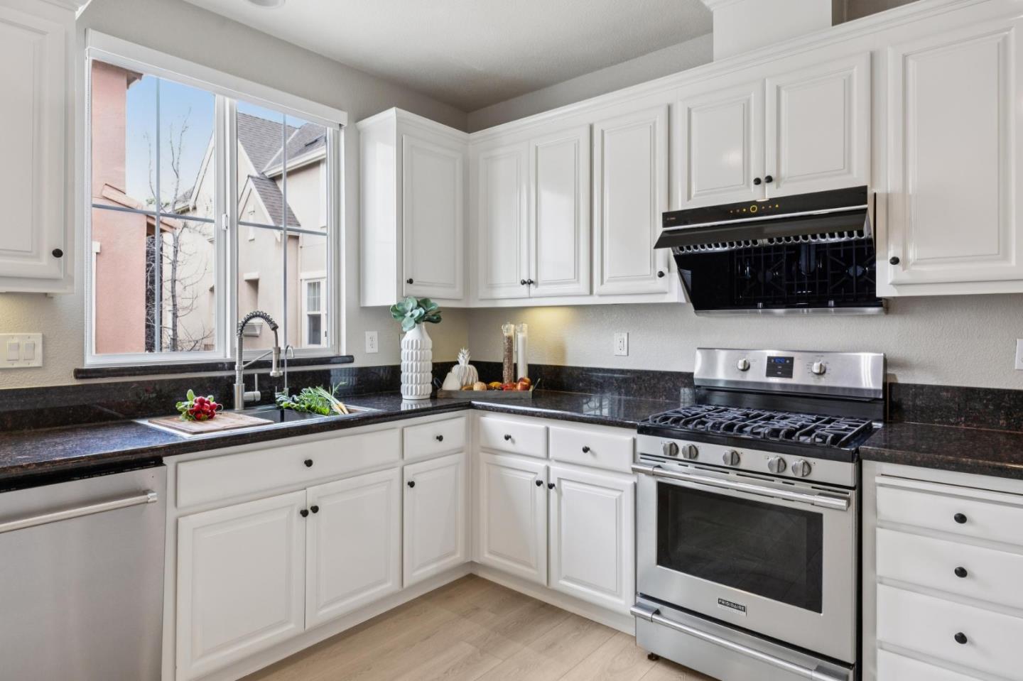 Detail Gallery Image 19 of 50 For 4446 Billings Cir, Santa Clara,  CA 95054 - 3 Beds | 2/1 Baths