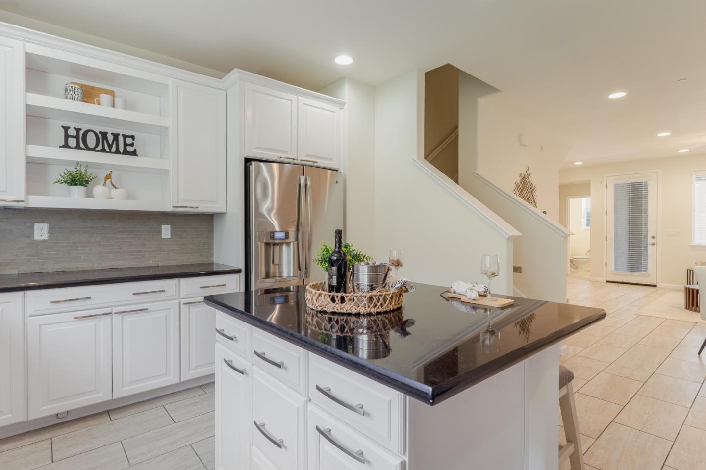 Detail Gallery Image 10 of 56 For 862 White Moonstone Loop, San Jose,  CA 95123 - 3 Beds | 3/1 Baths