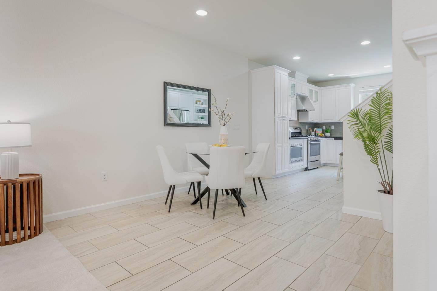 Detail Gallery Image 24 of 56 For 862 White Moonstone Loop, San Jose,  CA 95123 - 3 Beds | 3/1 Baths