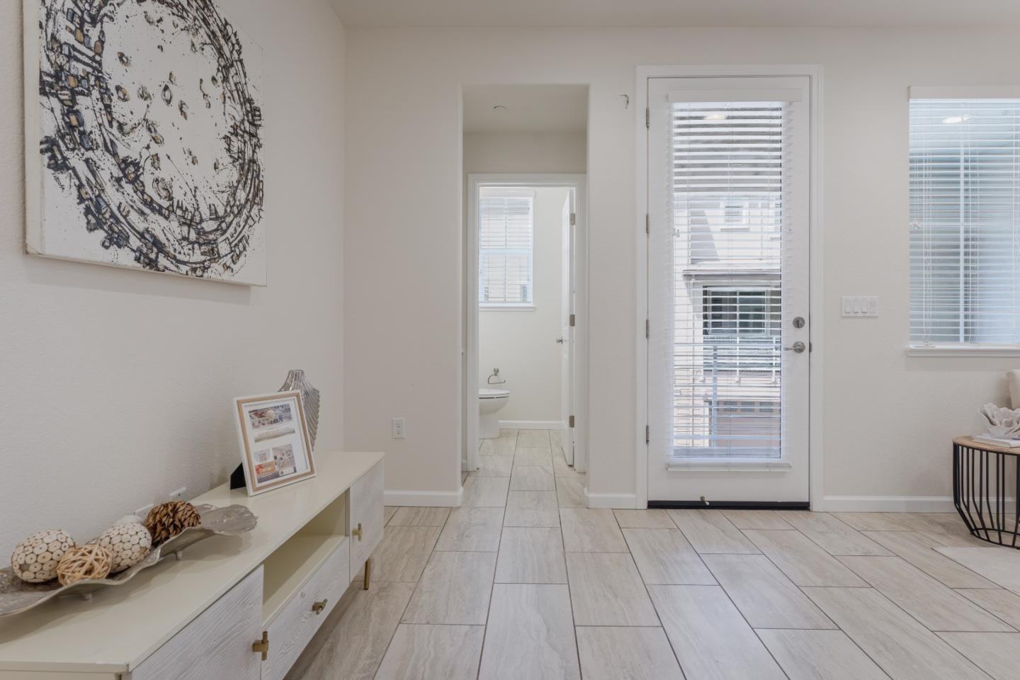 Detail Gallery Image 25 of 56 For 862 White Moonstone Loop, San Jose,  CA 95123 - 3 Beds | 3/1 Baths