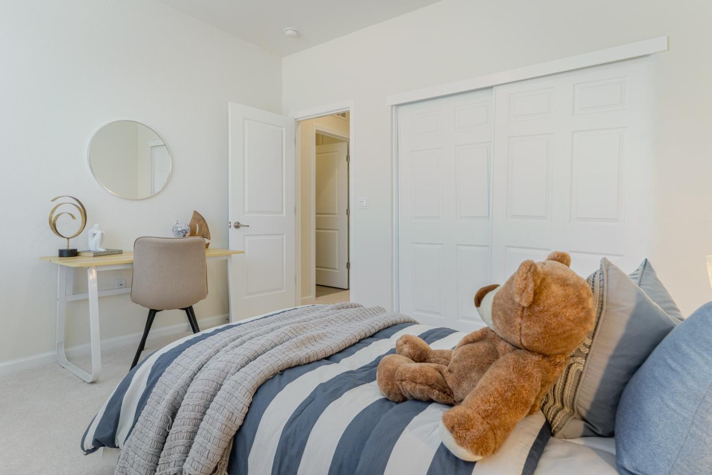 Detail Gallery Image 44 of 56 For 862 White Moonstone Loop, San Jose,  CA 95123 - 3 Beds | 3/1 Baths
