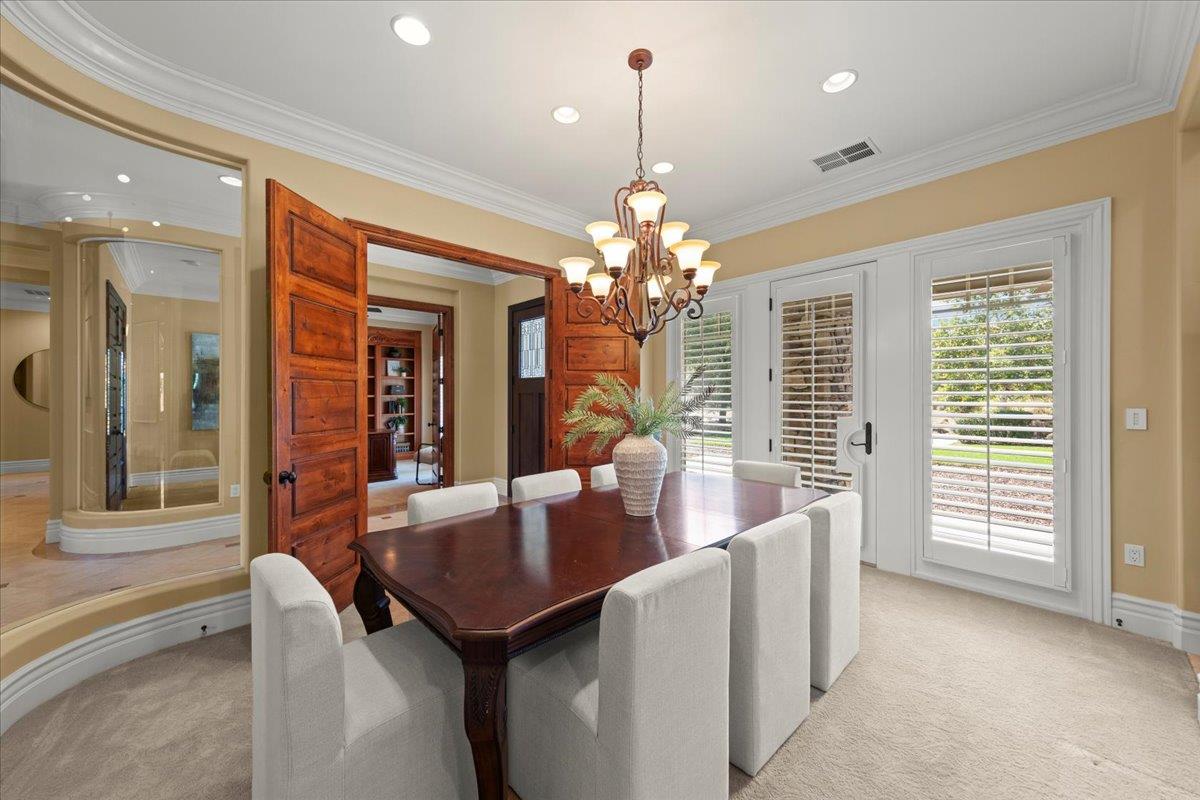 Detail Gallery Image 10 of 86 For 286 Mountain Laurel Ln, Los Gatos,  CA 95032 - 6 Beds | 5/1 Baths