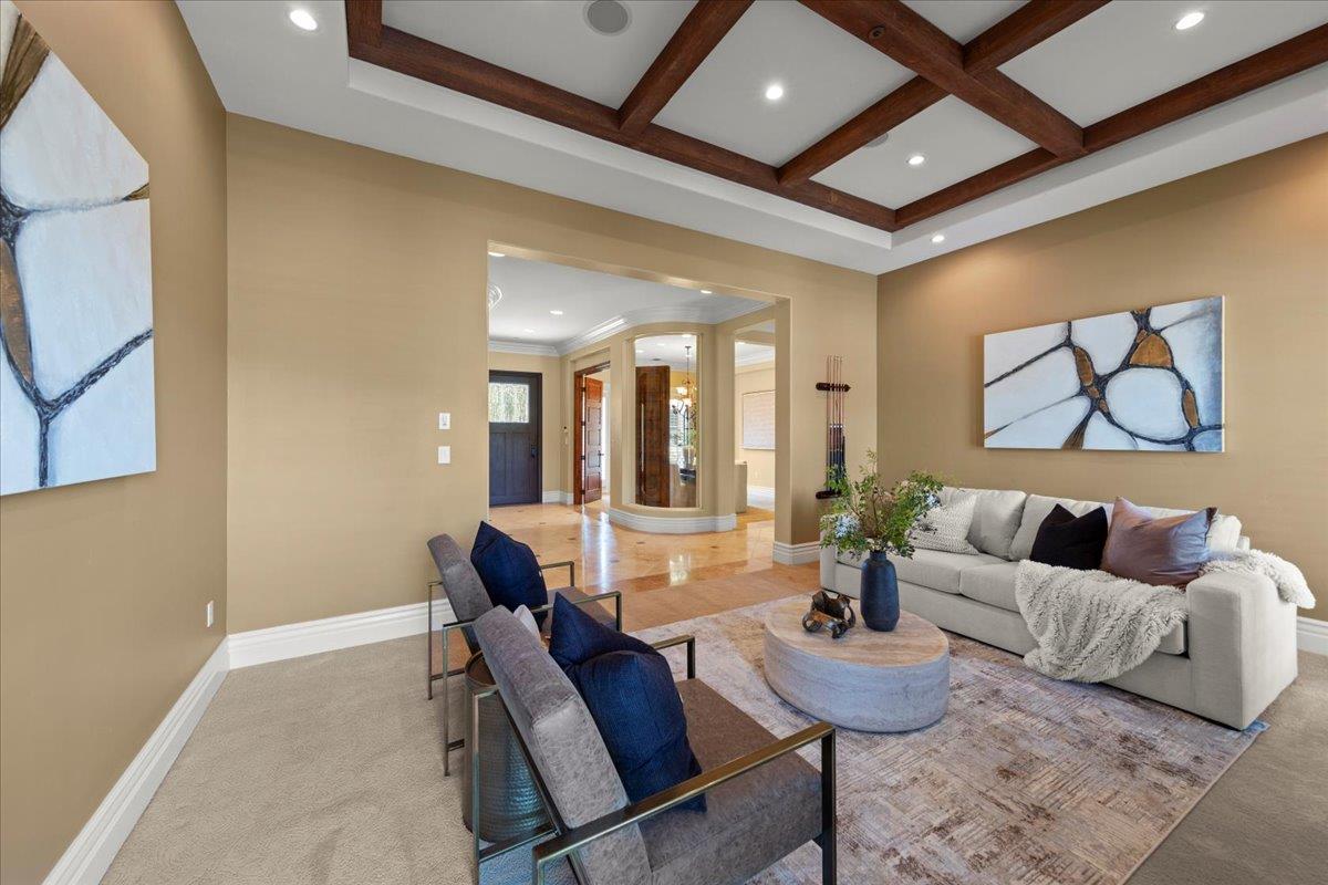 Detail Gallery Image 14 of 86 For 286 Mountain Laurel Ln, Los Gatos,  CA 95032 - 6 Beds | 5/1 Baths