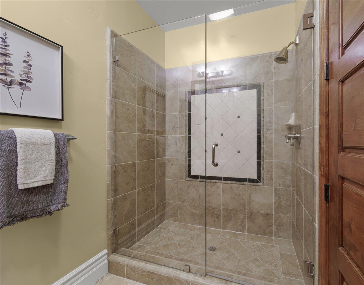 Detail Gallery Image 17 of 86 For 286 Mountain Laurel Ln, Los Gatos,  CA 95032 - 6 Beds | 5/1 Baths