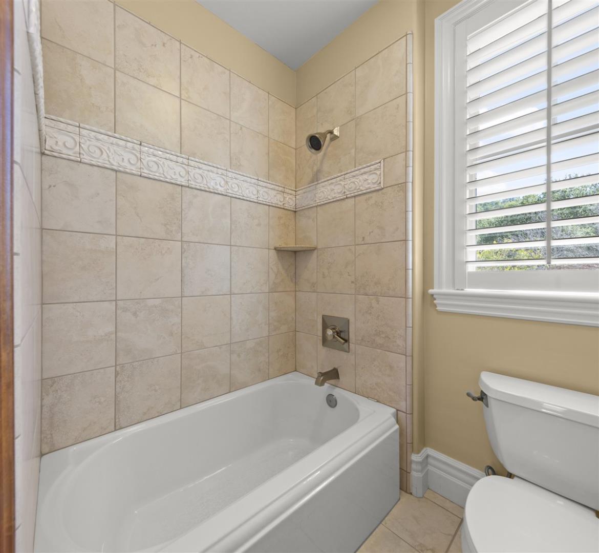 Detail Gallery Image 29 of 86 For 286 Mountain Laurel Ln, Los Gatos,  CA 95032 - 6 Beds | 5/1 Baths