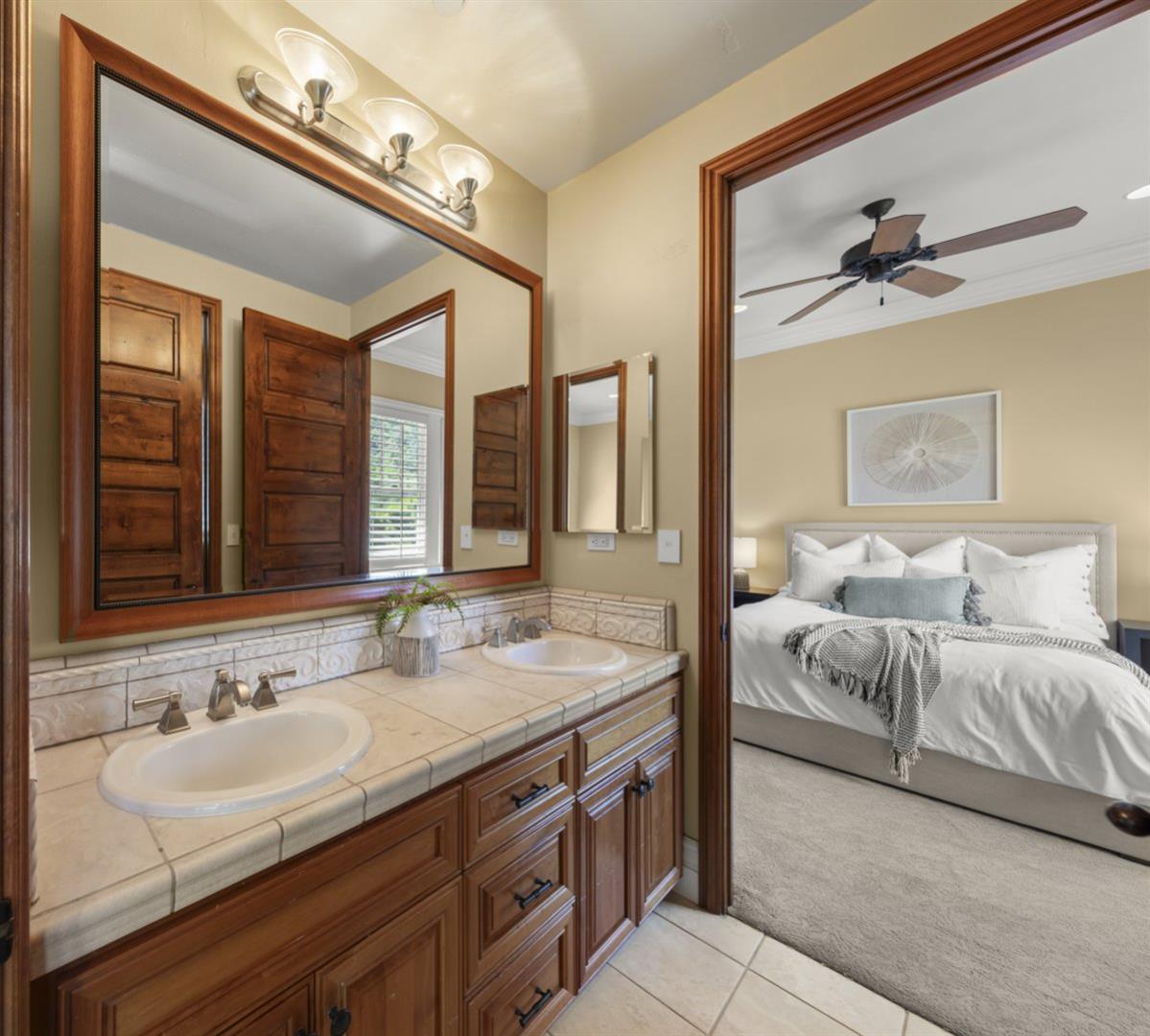 Detail Gallery Image 30 of 86 For 286 Mountain Laurel Ln, Los Gatos,  CA 95032 - 6 Beds | 5/1 Baths