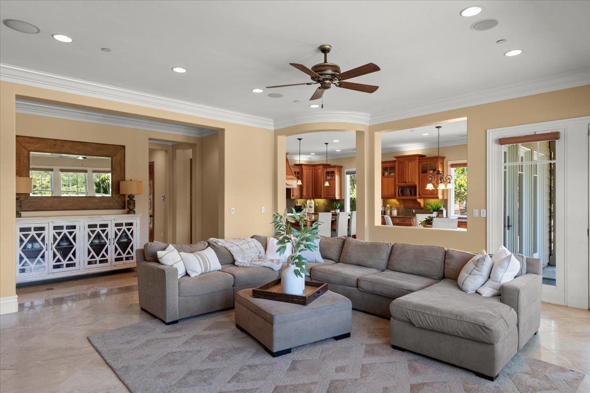 Detail Gallery Image 48 of 86 For 286 Mountain Laurel Ln, Los Gatos,  CA 95032 - 6 Beds | 5/1 Baths