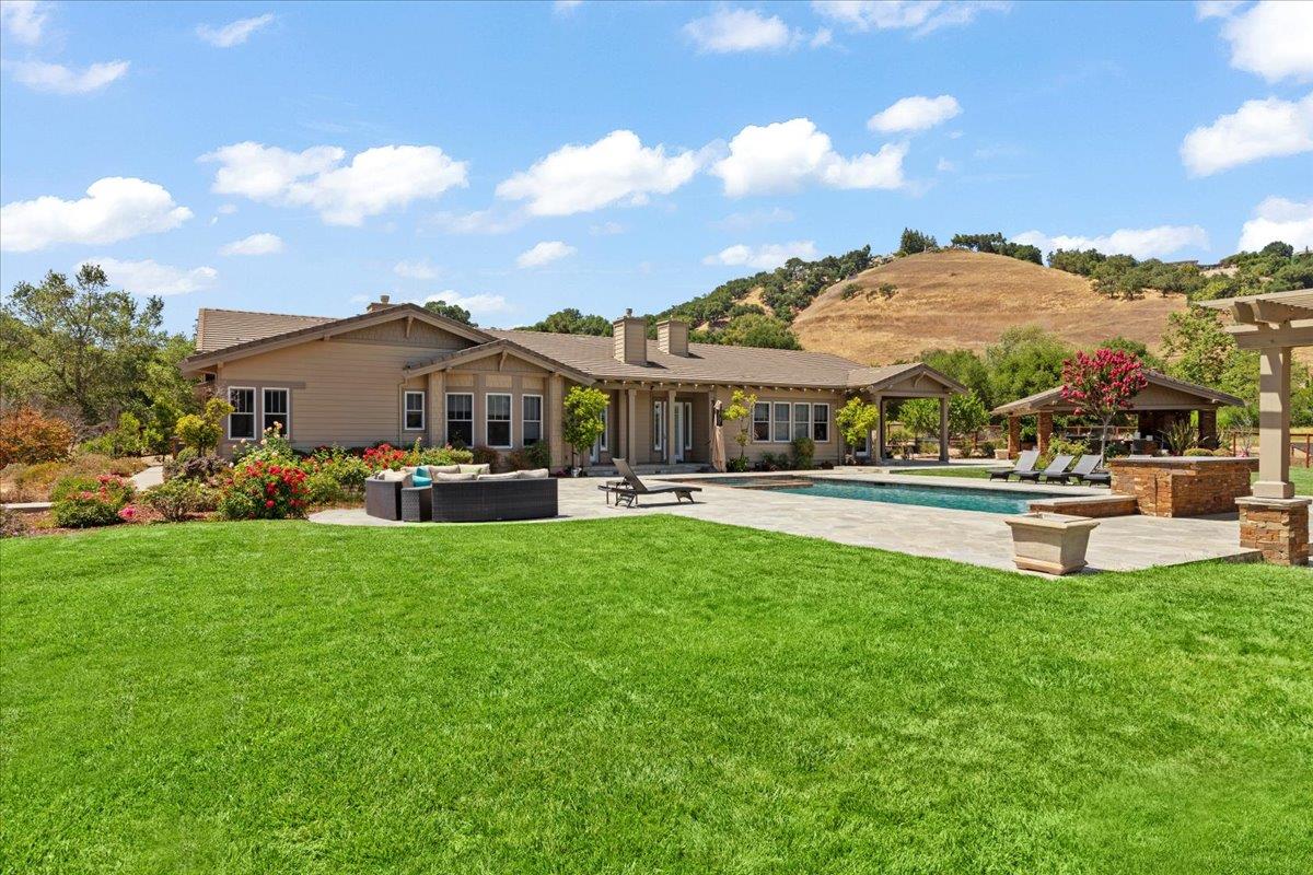 Detail Gallery Image 69 of 86 For 286 Mountain Laurel Ln, Los Gatos,  CA 95032 - 6 Beds | 5/1 Baths
