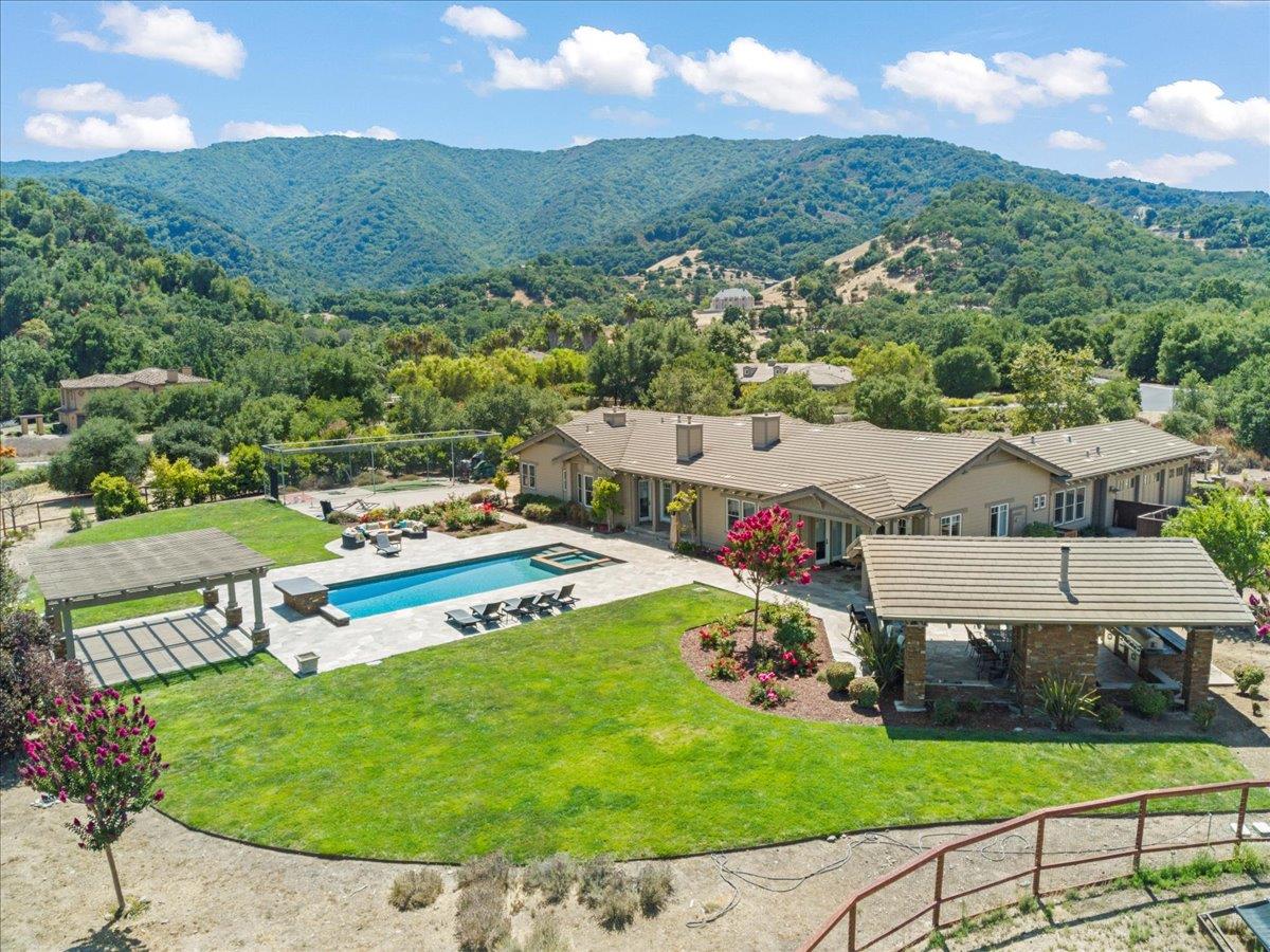 Detail Gallery Image 76 of 86 For 286 Mountain Laurel Ln, Los Gatos,  CA 95032 - 6 Beds | 5/1 Baths