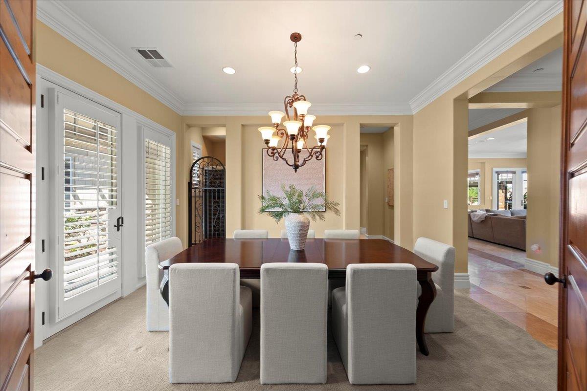 Detail Gallery Image 8 of 86 For 286 Mountain Laurel Ln, Los Gatos,  CA 95032 - 6 Beds | 5/1 Baths