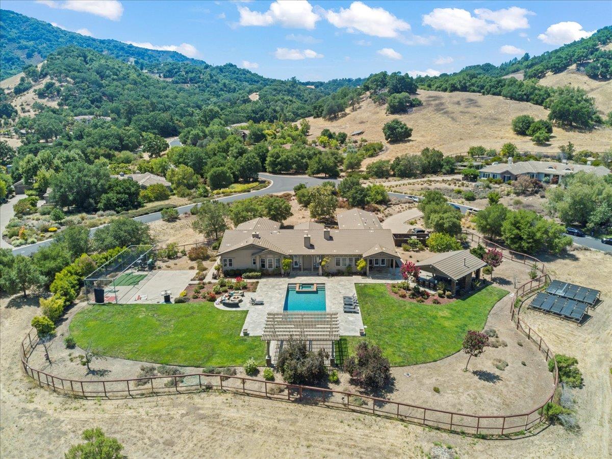 Detail Gallery Image 83 of 86 For 286 Mountain Laurel Ln, Los Gatos,  CA 95032 - 6 Beds | 5/1 Baths
