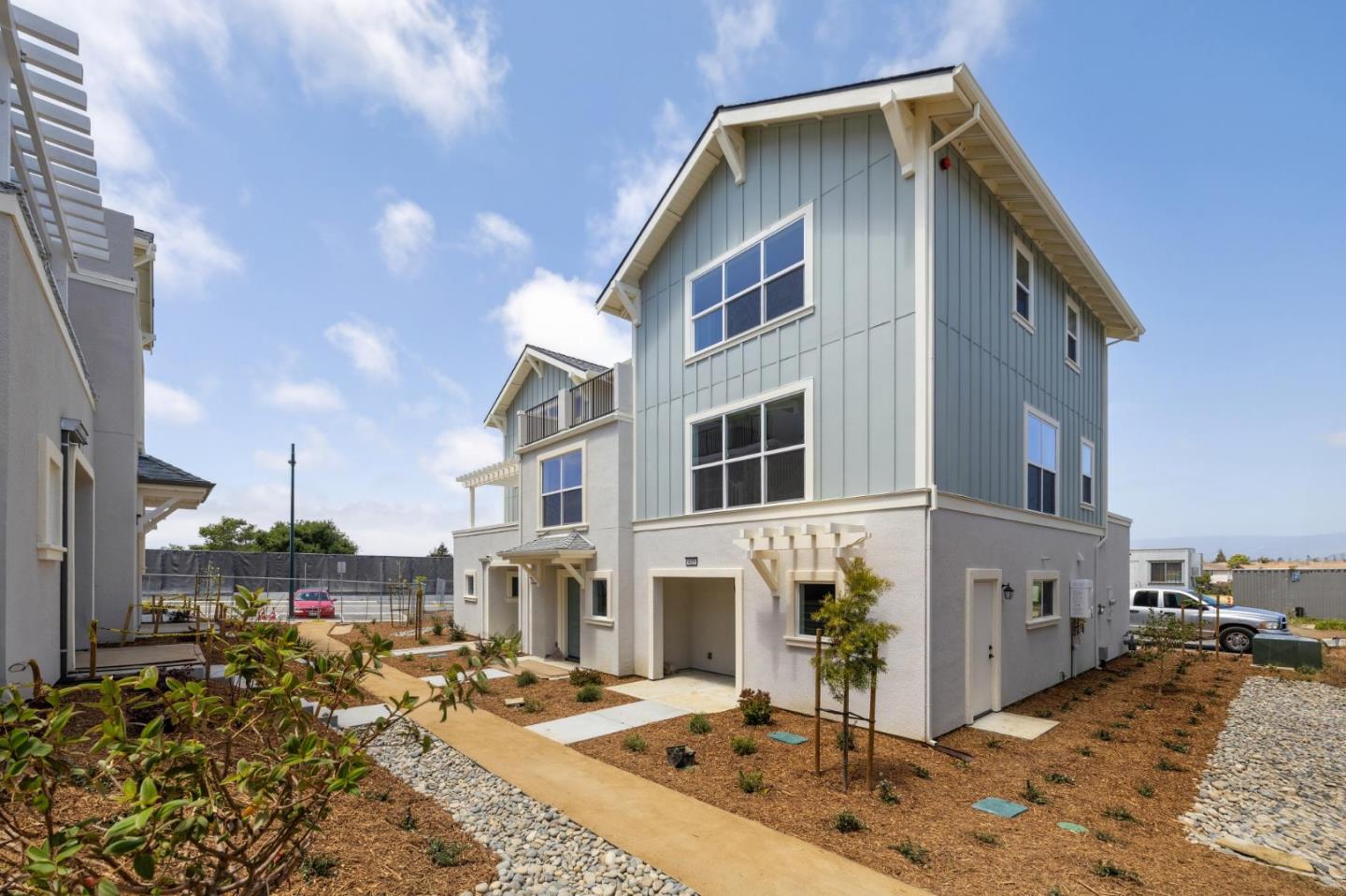 Detail Gallery Image 3 of 24 For 130 Skyline Vista Way, Watsonville,  CA 95076 - 3 Beds | 3/1 Baths
