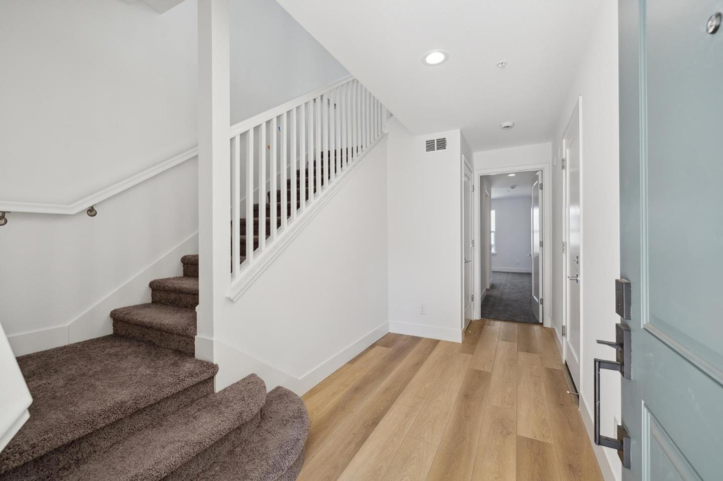 Detail Gallery Image 5 of 24 For 130 Skyline Vista Way, Watsonville,  CA 95076 - 3 Beds | 3/1 Baths