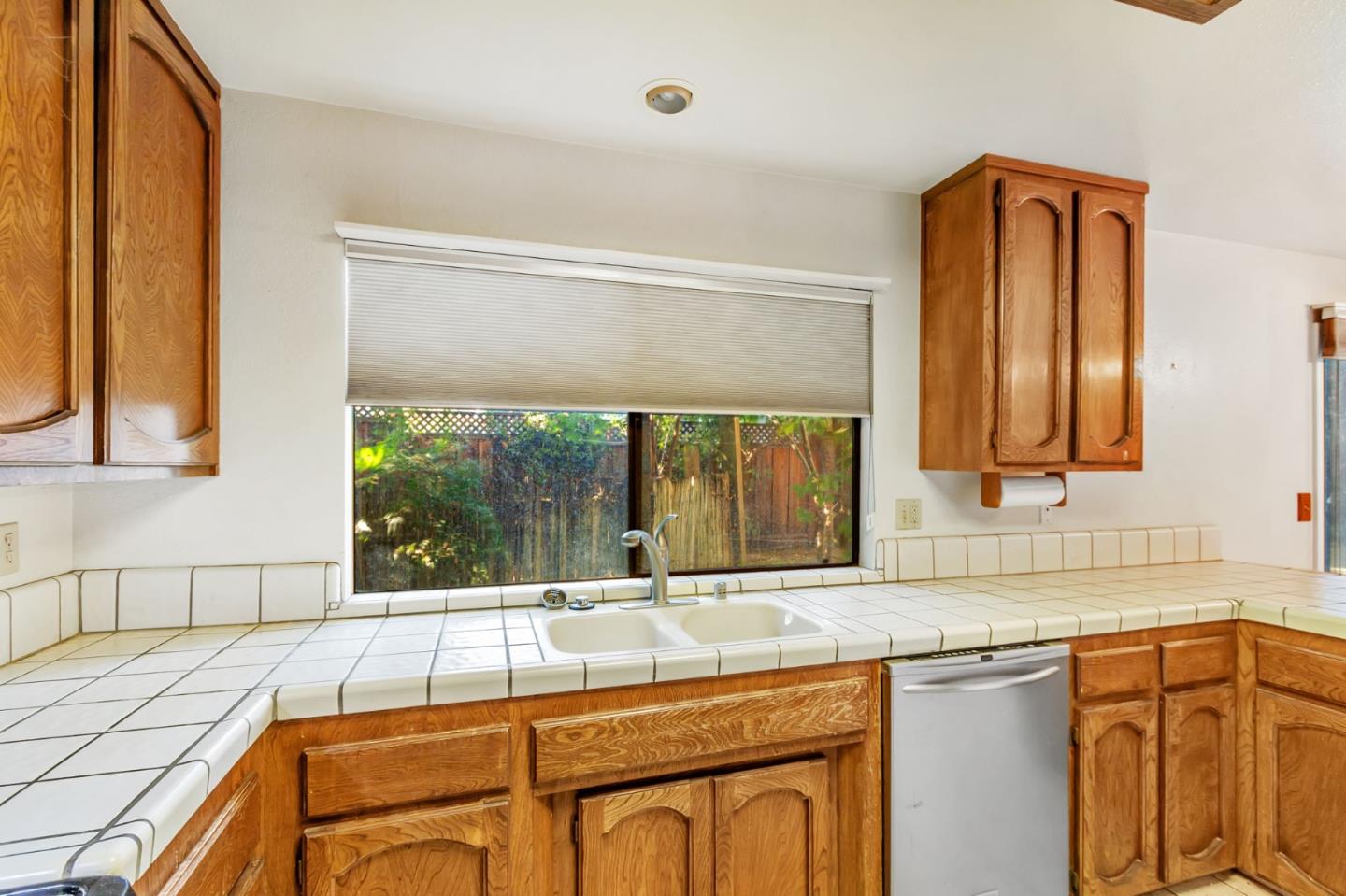 Detail Gallery Image 16 of 49 For 495 Spring Ave, Morgan Hill,  CA 95037 - 4 Beds | 2/1 Baths