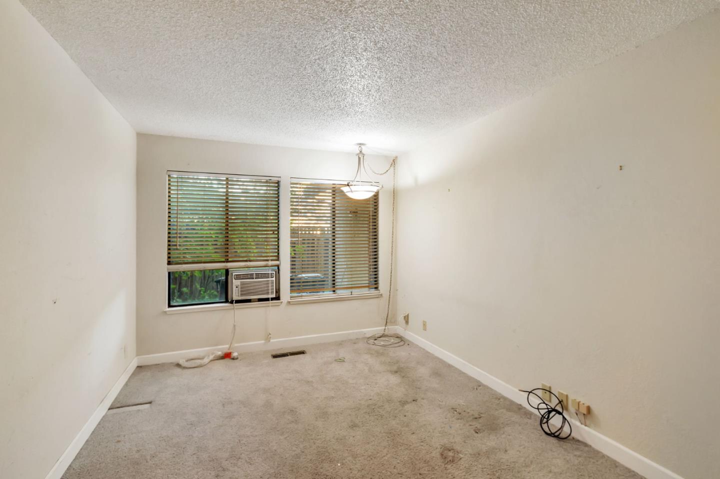 Detail Gallery Image 22 of 49 For 495 Spring Ave, Morgan Hill,  CA 95037 - 4 Beds | 2/1 Baths