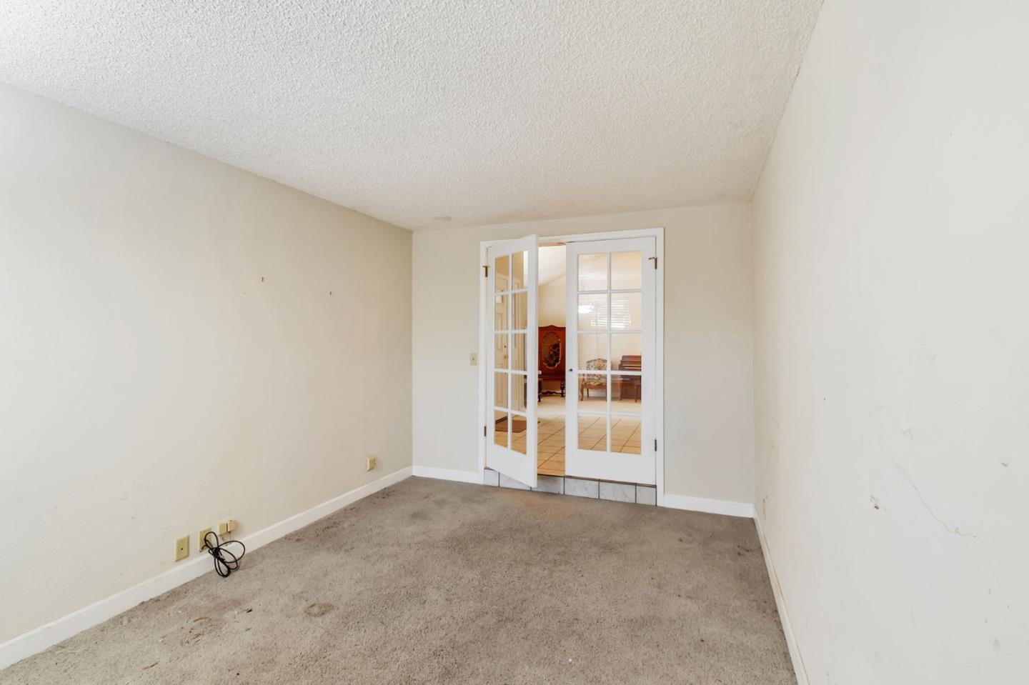Detail Gallery Image 23 of 49 For 495 Spring Ave, Morgan Hill,  CA 95037 - 4 Beds | 2/1 Baths