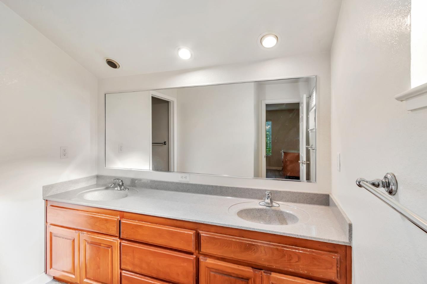 Detail Gallery Image 41 of 49 For 495 Spring Ave, Morgan Hill,  CA 95037 - 4 Beds | 2/1 Baths