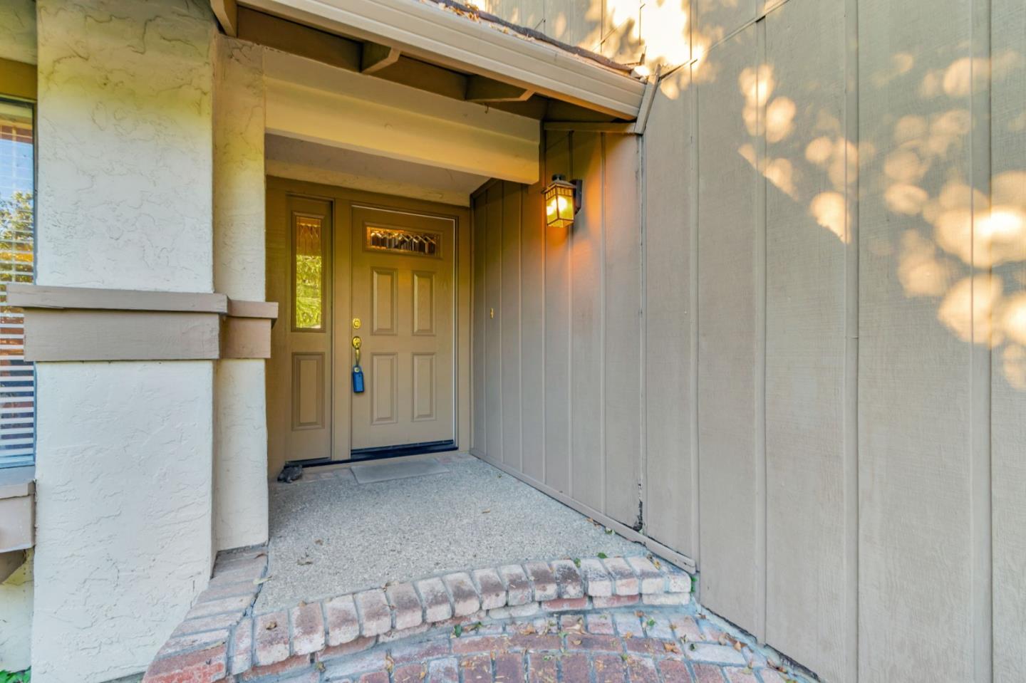 Detail Gallery Image 5 of 49 For 495 Spring Ave, Morgan Hill,  CA 95037 - 4 Beds | 2/1 Baths