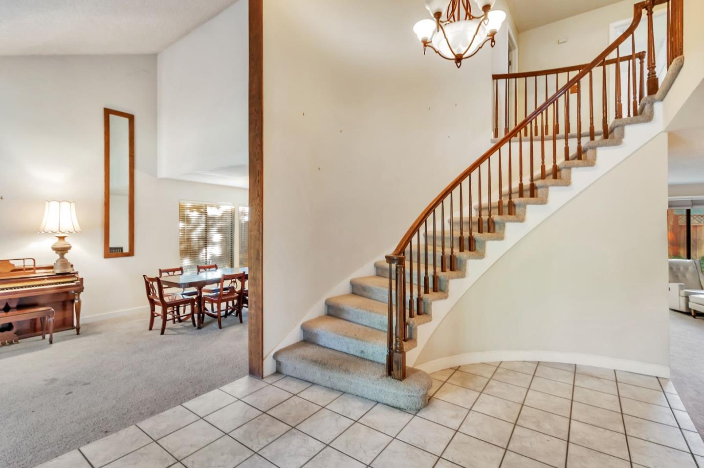 Detail Gallery Image 6 of 49 For 495 Spring Ave, Morgan Hill,  CA 95037 - 4 Beds | 2/1 Baths