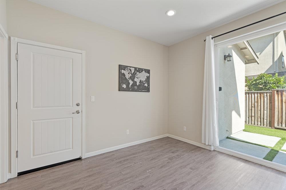 Detail Gallery Image 19 of 41 For 1670 Panorama Dr, Hollister,  CA 95023 - 3 Beds | 2/1 Baths