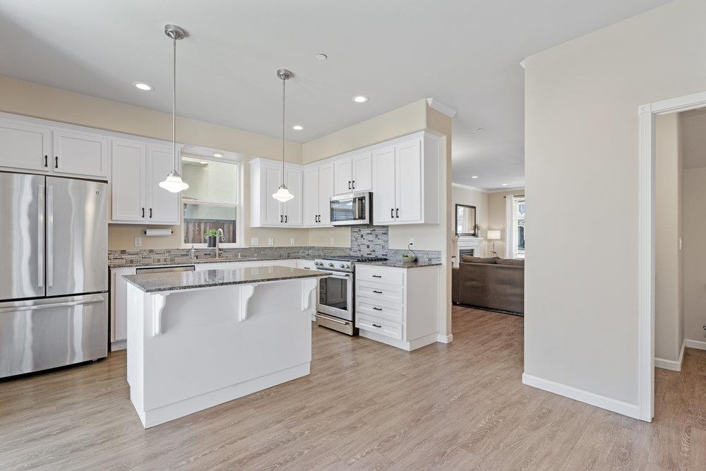 Detail Gallery Image 20 of 41 For 1670 Panorama Dr, Hollister,  CA 95023 - 3 Beds | 2/1 Baths