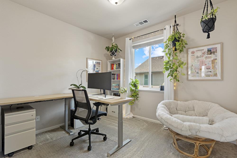 Detail Gallery Image 25 of 41 For 1670 Panorama Dr, Hollister,  CA 95023 - 3 Beds | 2/1 Baths