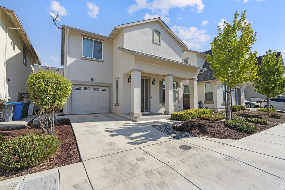 Detail Gallery Image 4 of 41 For 1670 Panorama Dr, Hollister,  CA 95023 - 3 Beds | 2/1 Baths