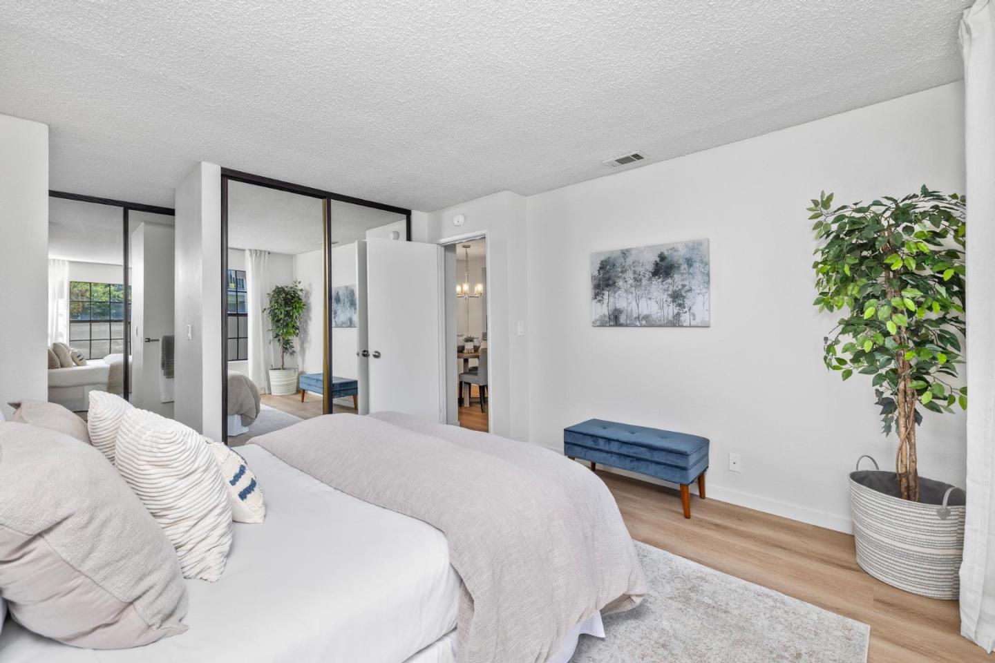 Detail Gallery Image 16 of 37 For 1989 Vista Del Mar, San Mateo,  CA 94404 - 2 Beds | 2 Baths