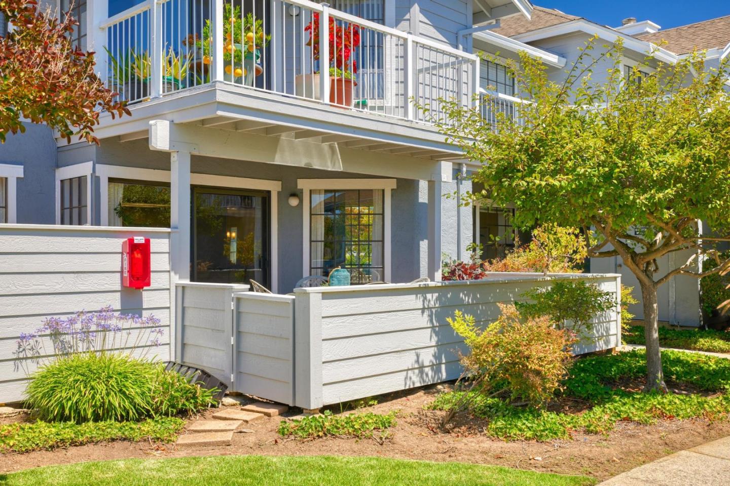 Detail Gallery Image 28 of 37 For 1989 Vista Del Mar, San Mateo,  CA 94404 - 2 Beds | 2 Baths