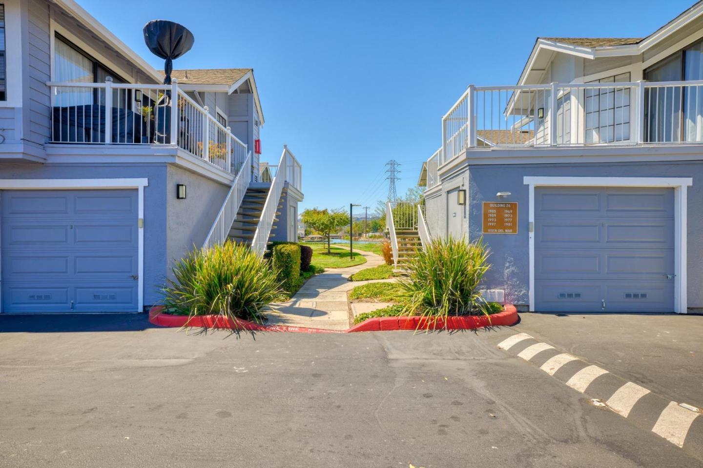 Detail Gallery Image 29 of 37 For 1989 Vista Del Mar, San Mateo,  CA 94404 - 2 Beds | 2 Baths