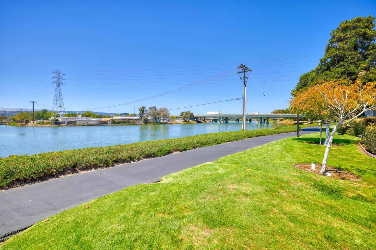 Detail Gallery Image 35 of 37 For 1989 Vista Del Mar, San Mateo,  CA 94404 - 2 Beds | 2 Baths