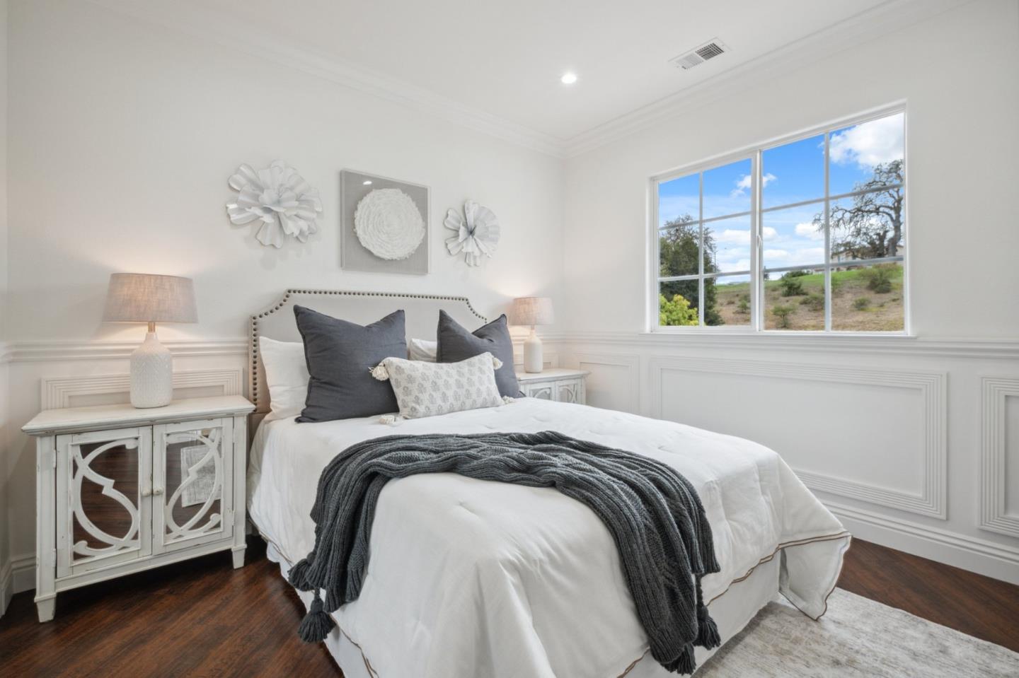 Detail Gallery Image 17 of 49 For 2325 Olea Ct, Gilroy,  CA 95020 - 5 Beds | 4/1 Baths