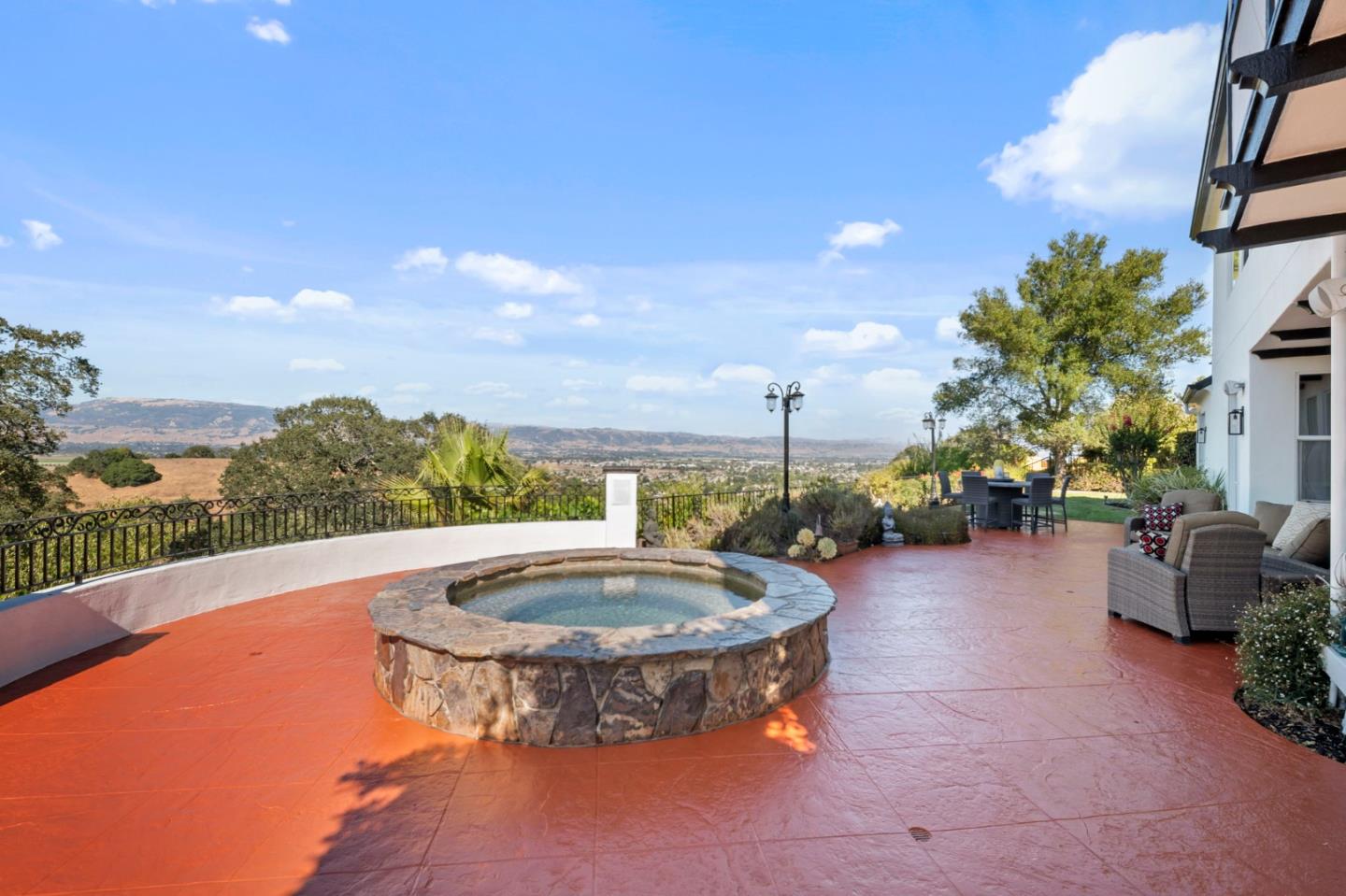 Detail Gallery Image 33 of 49 For 2325 Olea Ct, Gilroy,  CA 95020 - 5 Beds | 4/1 Baths