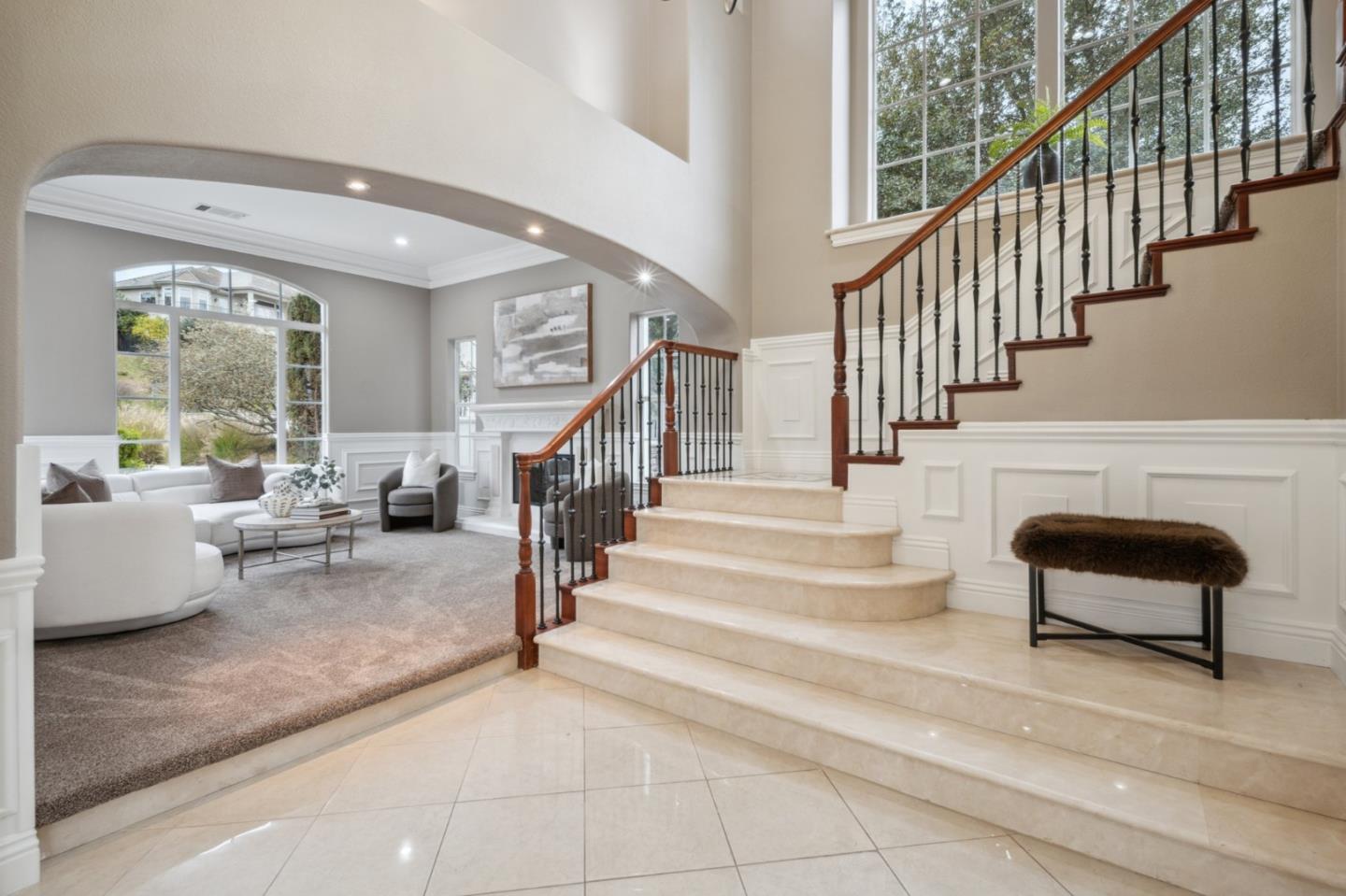Detail Gallery Image 4 of 49 For 2325 Olea Ct, Gilroy,  CA 95020 - 5 Beds | 4/1 Baths