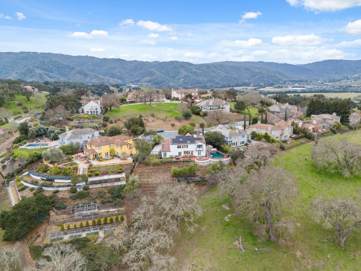 Detail Gallery Image 42 of 49 For 2325 Olea Ct, Gilroy,  CA 95020 - 5 Beds | 4/1 Baths