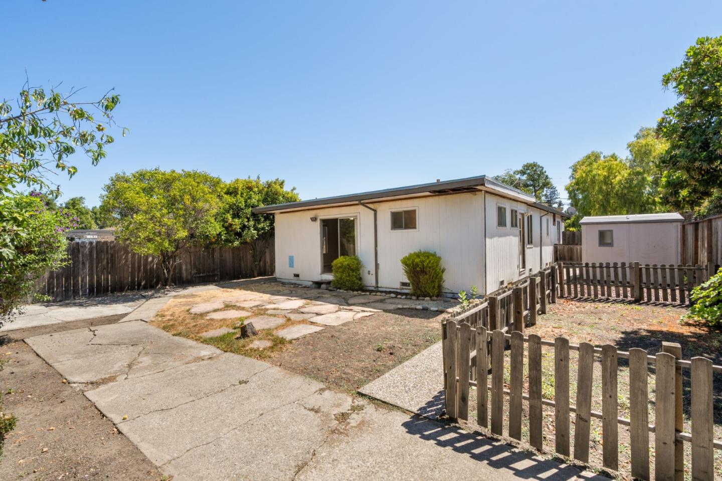 Detail Gallery Image 18 of 28 For 757 7th Ave, Redwood City,  CA 94063 - 2 Beds | 2 Baths