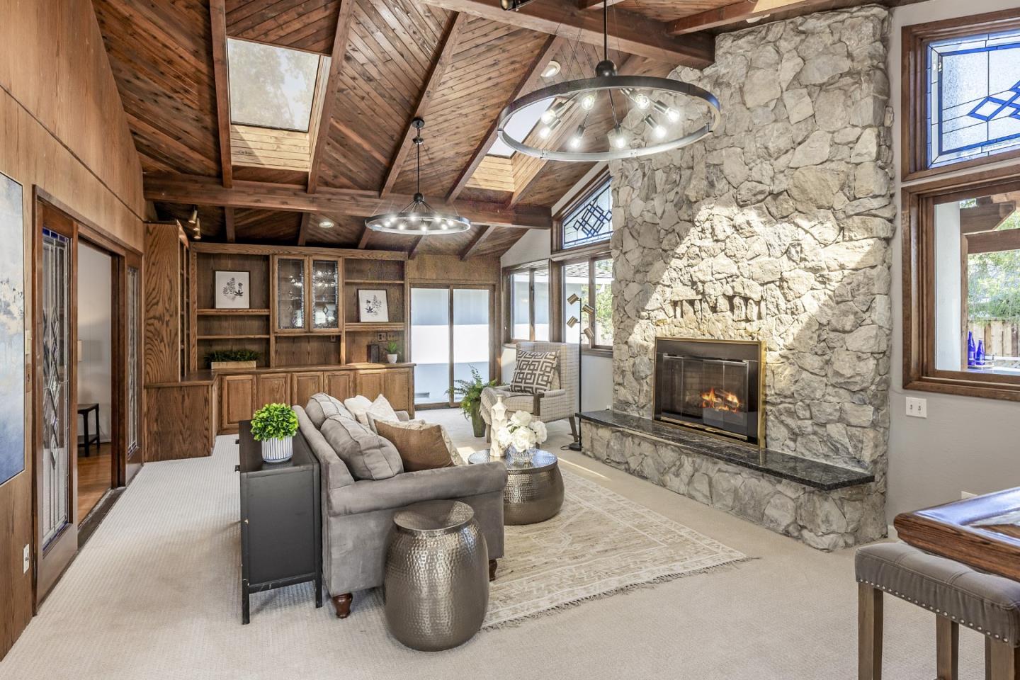 Detail Gallery Image 15 of 33 For 19349 Northampton Dr, Saratoga,  CA 95070 - 4 Beds | 2 Baths
