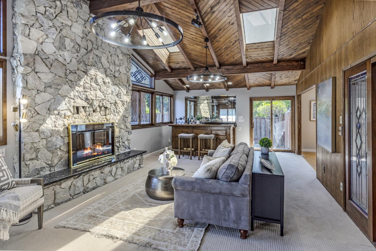 Detail Gallery Image 16 of 33 For 19349 Northampton Dr, Saratoga,  CA 95070 - 4 Beds | 2 Baths